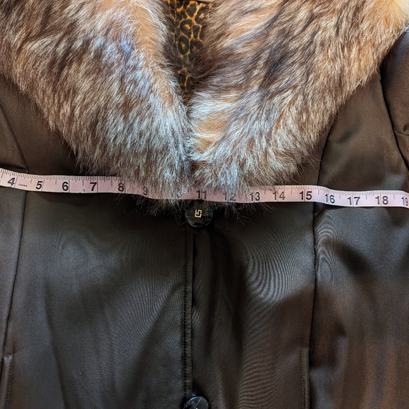 St John size 8 silk and fox fur coat - Picture 9 of 9